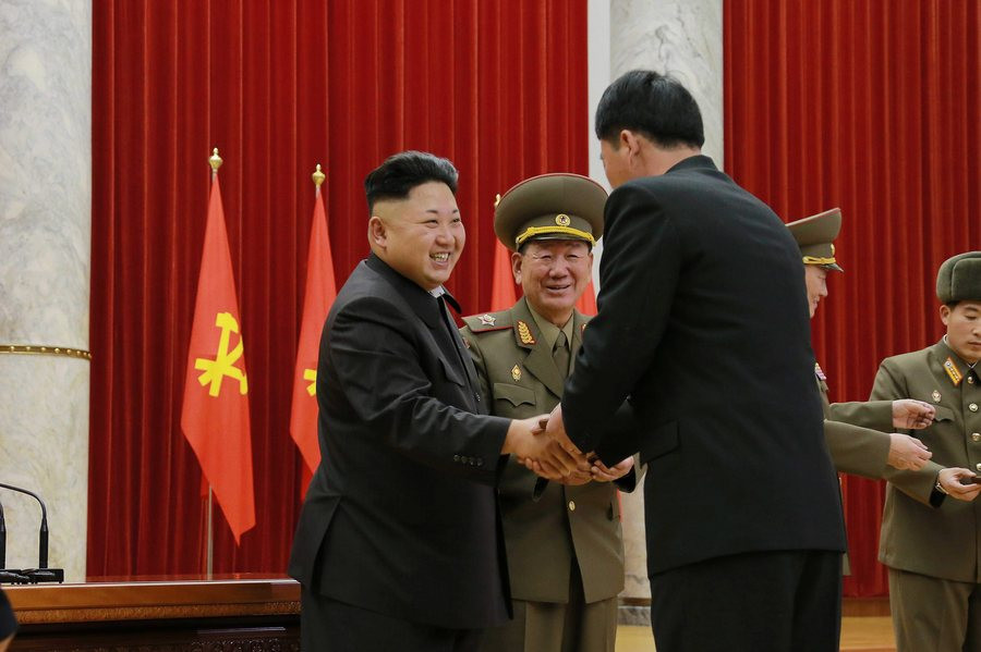 Ανοικτός σε Σύνοδο Κορυφής με τη Ν. Κορέα ο Κιμ Γιονγκ Ουν
