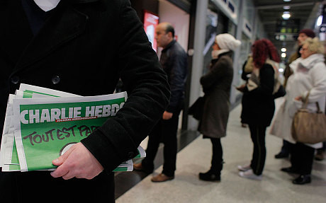 Η Τουρκία απαγορεύει το πρωτοσέλιδο της Charlie Hebdo – Ανάρπαστο το τεύχος