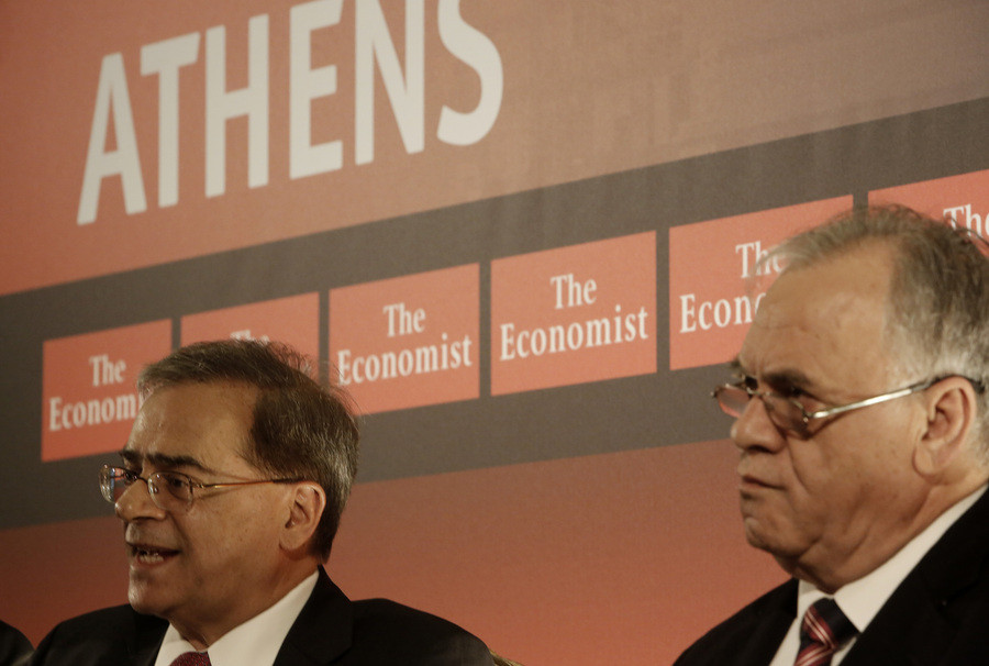 Άτυπο debate Δραγασάκη – Χαρδούβελη στο συνέδριο του Economist