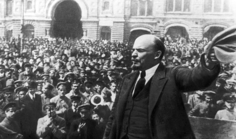 Β. Λένιν: Τα λάθη, τα προβλήματα και η σπουδαιότητα της Οκτωβριανής Επανάστασης