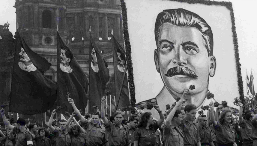 Σταθερά πιστοί στον Στάλιν οι Ρώσοι