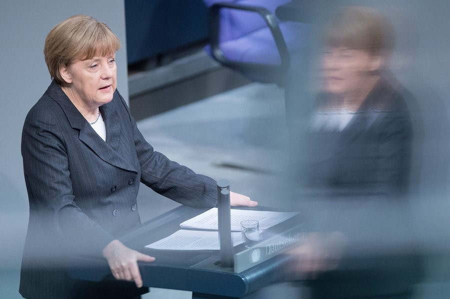 Γερμανικό δίλημμα: Προσωρινή έξοδος από το ευρώ και κούρεμα του χρέους!