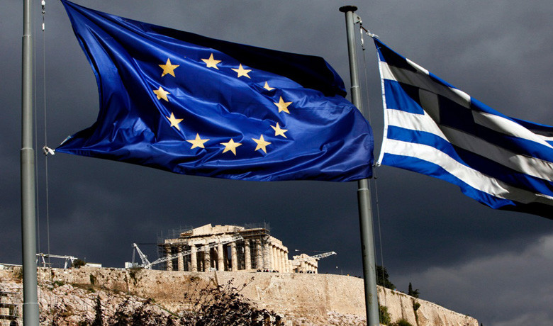 300 διανοούμενοι συνυπογράφουν: Είμαστε μαζί με την Ελλάδα και την Ευρώπη