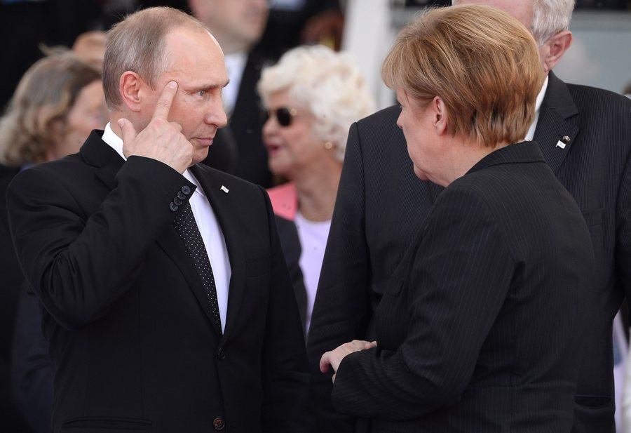 Ρωσία προς Μέρκελ για Ουκρανία: Ο Πούτιν δε δέχεται τελεσίγραφα