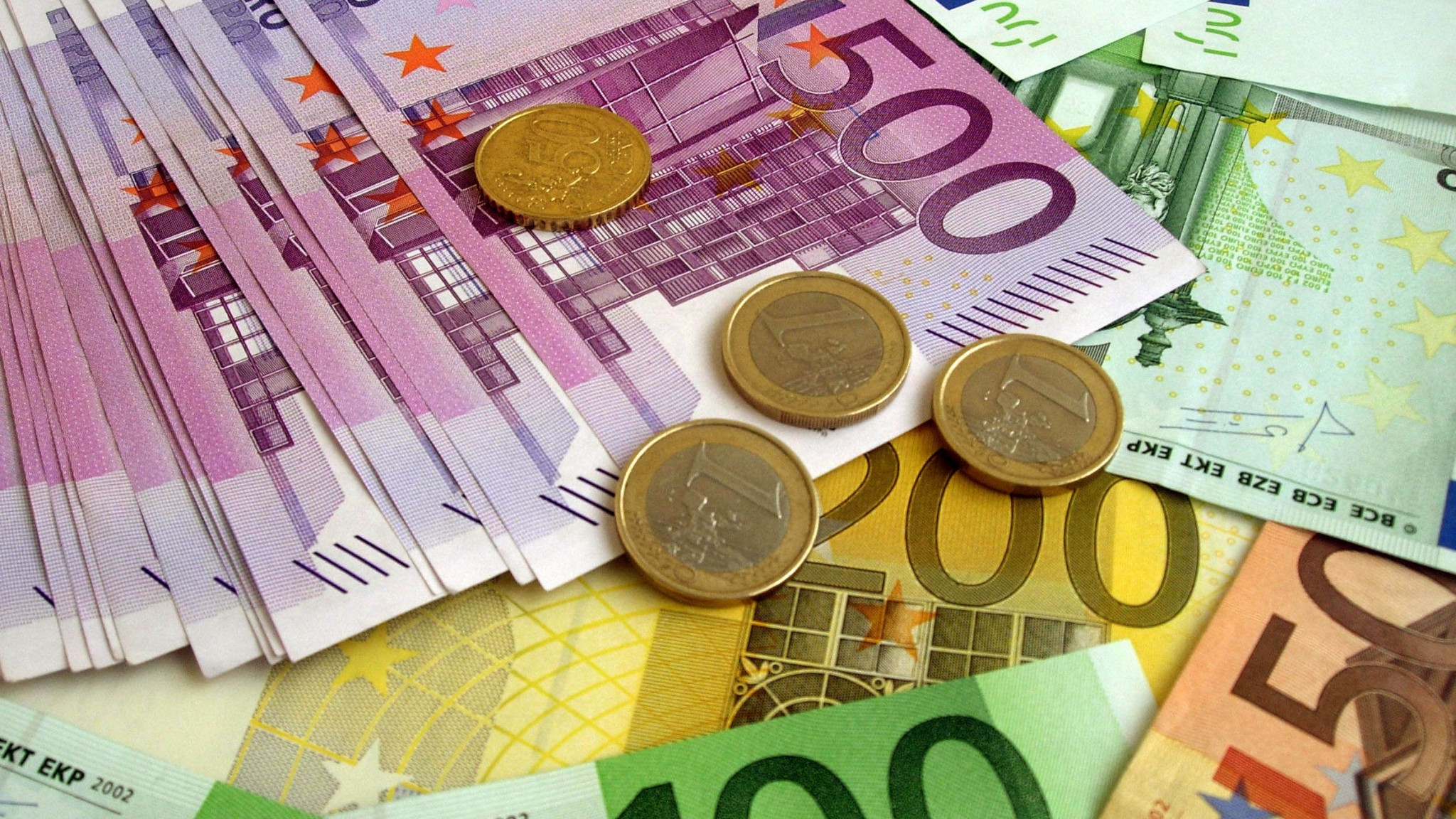 1,137 δισ. ευρώ από 3μηνα έντοκα γραμμάτια άντλησε το Δημόσιο