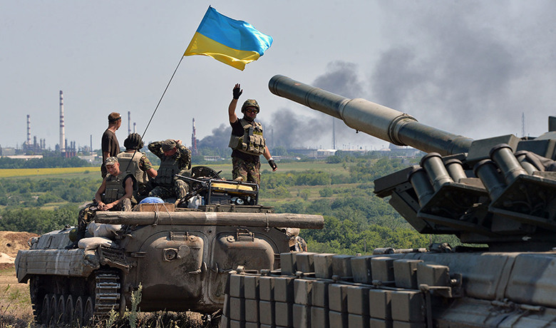 Ουκρανία: Δεν αποσύρονται τα βαρέα όπλα – Μαίνονται οι αιματηρές συγκρούσεις
