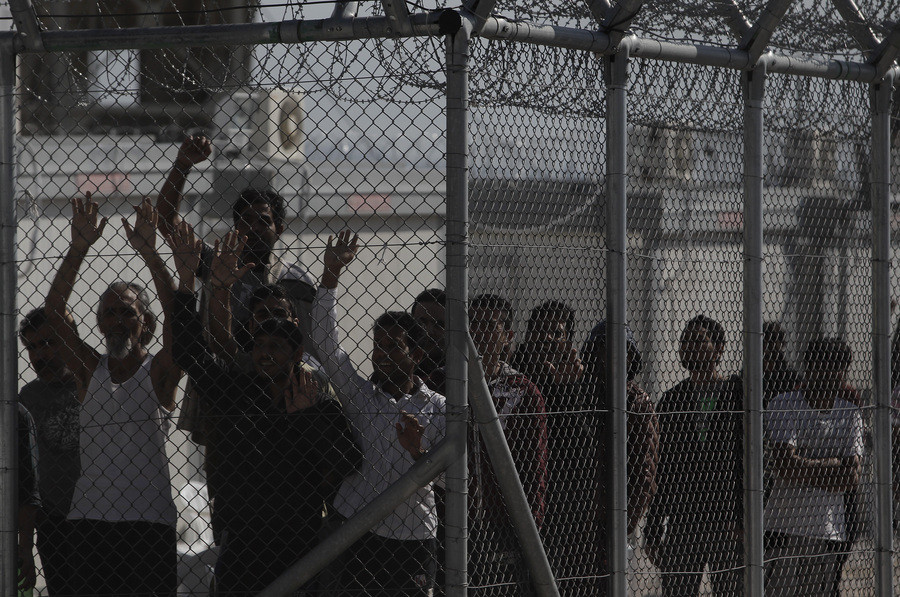 ΝΔ: Να αποκατασταθούν τα κέντρα κράτησης μεταναστών