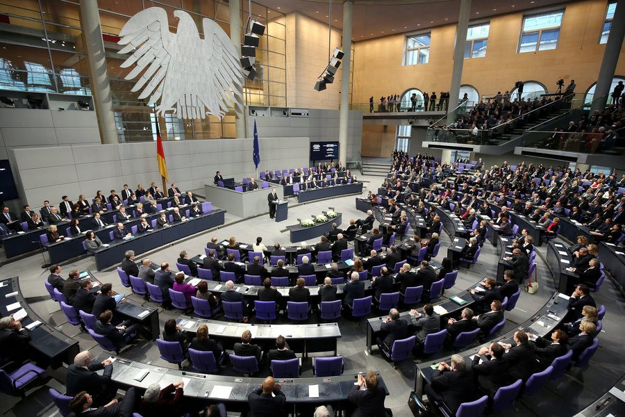 Η Γερμανική βουλή εγκρίνει την  ελληνική παράταση