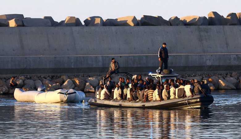 Ναυάγιο με δέκα νεκρούς μετανάστες ανοικτά της Σικελίας
