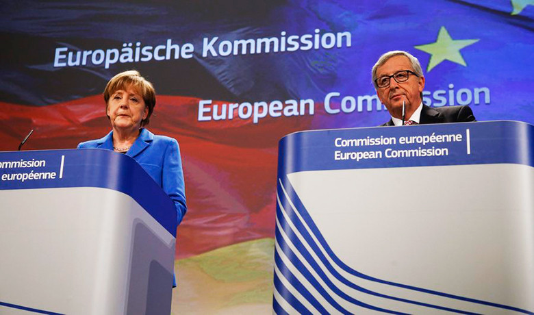 Γιούνκερ – Μέρκελ: Προτεραιότητα η εφαρμογή της συμφωνίας στο Eurogroup