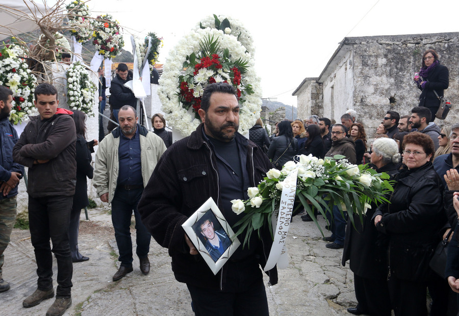 Γονείς Γιακουμάκη: Ευχαριστούμε, ο Βαγγέλης έγινε παιδί όλων σας