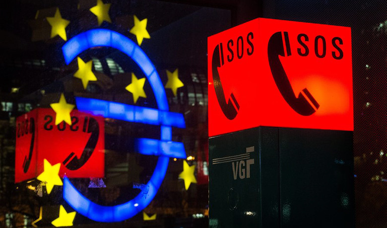 Financial Times: Η ΕΚΤ εξετάζει κανονισμούς για «φρένο» στις αγορές εντόκων