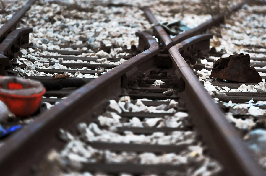 Νεκρός ανασύρθηκε άνδρας από τις γραμμές του τρένου στην οδό Κωνσταντινουπόλεως