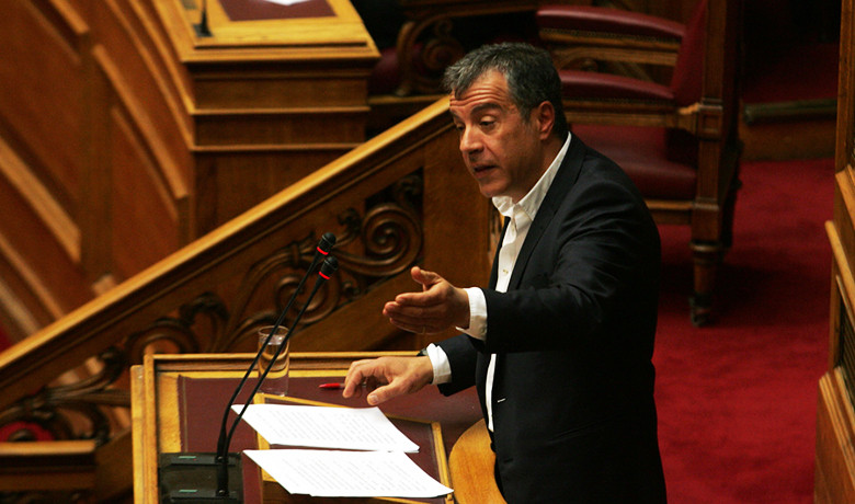 Θεοδωράκης σε κυβέρνηση: Έχετε χάσει την εμπιστοσύνη των πολιτών και εταίρων