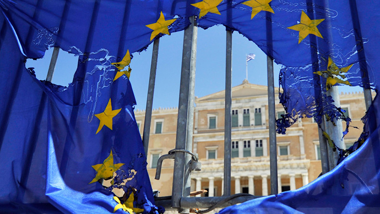 Bloomberg: Πακέτο οικονομικής στήριξης σε περίπτωση Grexit