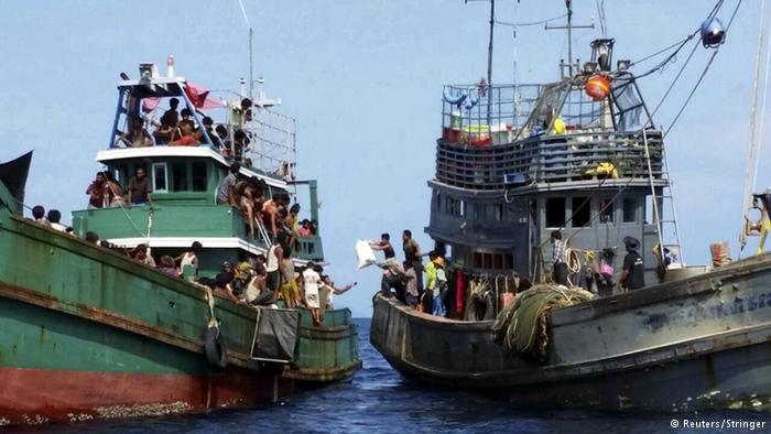 8.000 πρόσφυγες στο έλεος της θάλασσας