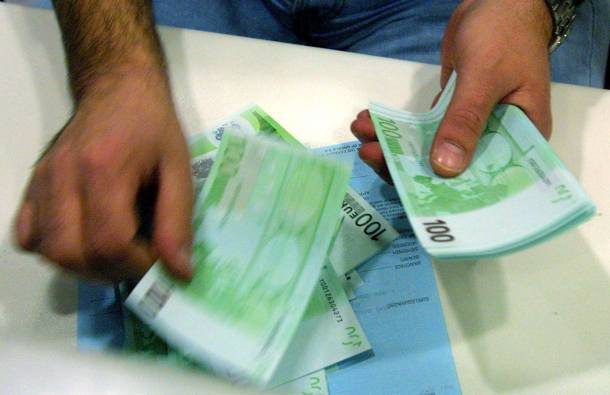 Αυτόφωρο και ποινικές διώξεις τέλος για χρέη έως 50.000 ευρώ