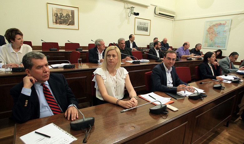 Μητρόπουλος: Γίνονται αναξιοπρεπείς ερωτήσεις στα μέλη του ΔΣ της ΕΡΤ