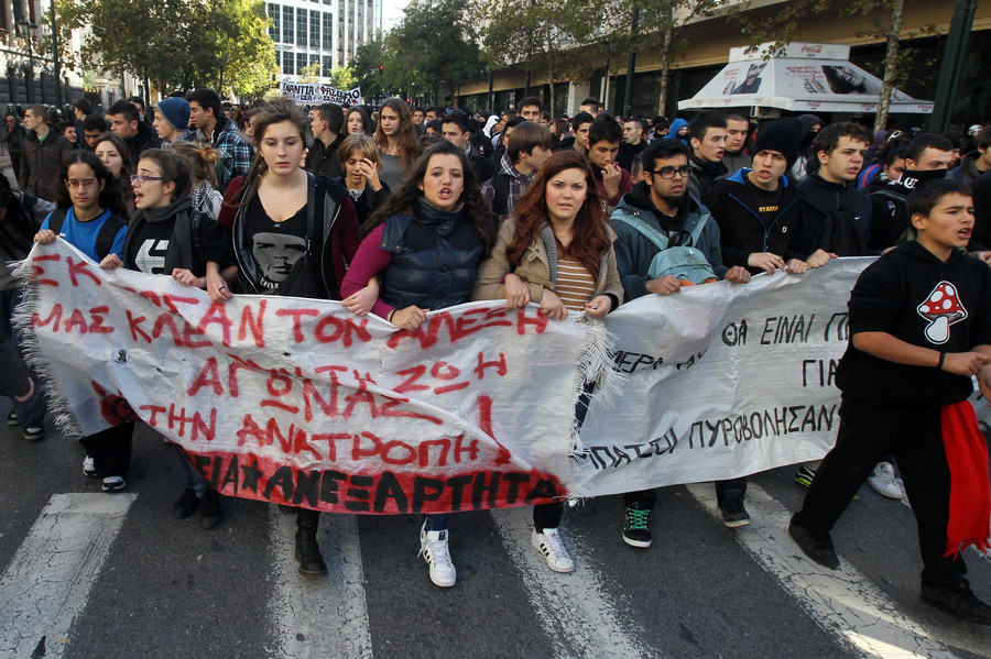 Βαρουφάκης: Δεν θα διεκδικήσουμε τις αποζημιώσεις από μαθητές για τα επεισόδια μετά τη δολοφονία Γρηγορόπουλου