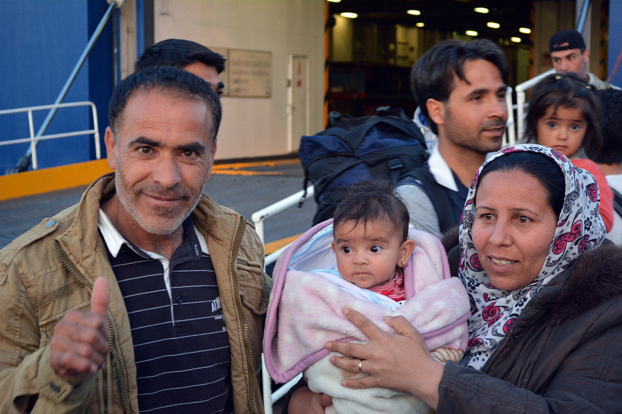 Καραγκούνης: Η κυβέρνηση έχει προσκαλέσει τους απανταχού «λαθρομετανάστες»