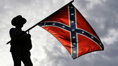 ΗΠΑ: «Κατεβαίνει» η σημαία των Νοτίων