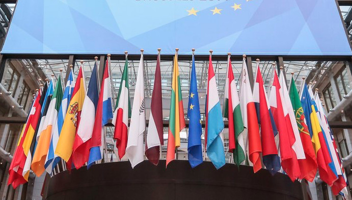 Ευρωπαίος αξιωματούχος: Πάνω από 50% πιθανότητες για συμφωνία