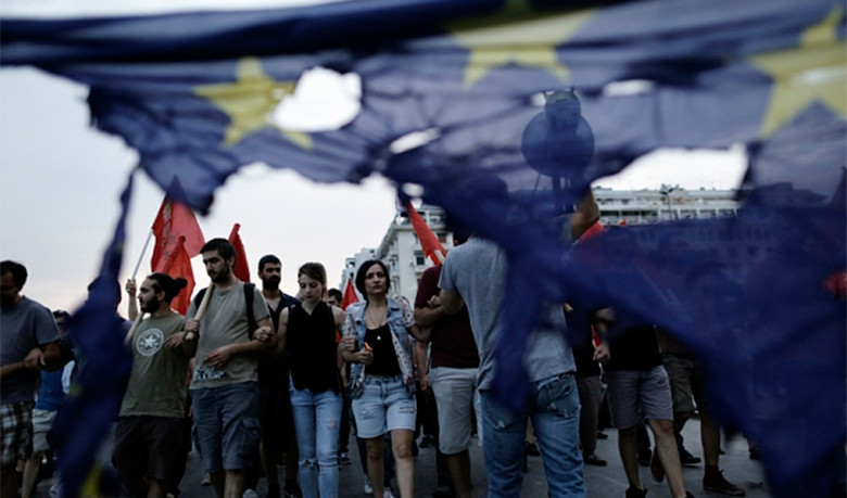 Telegraph: Έτοιμη να προσφύγει στο Ευρωπαϊκό Δικαστήριο η Ελλάδα ενάντια στο Grexit