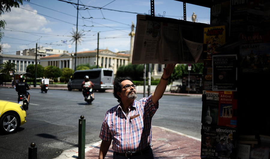 Η τελική αναμέτρηση Ελλάδας – θεσμών στα πρωτοσέλιδα των εφημερίδων