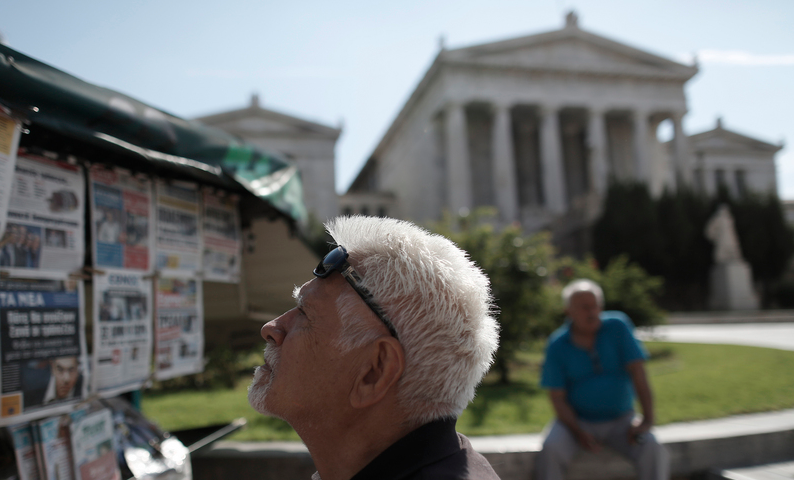 Αντιμέτωπη με ΦΠΑ, ασφαλιστικό και… βουλευτές η κυβέρνηση