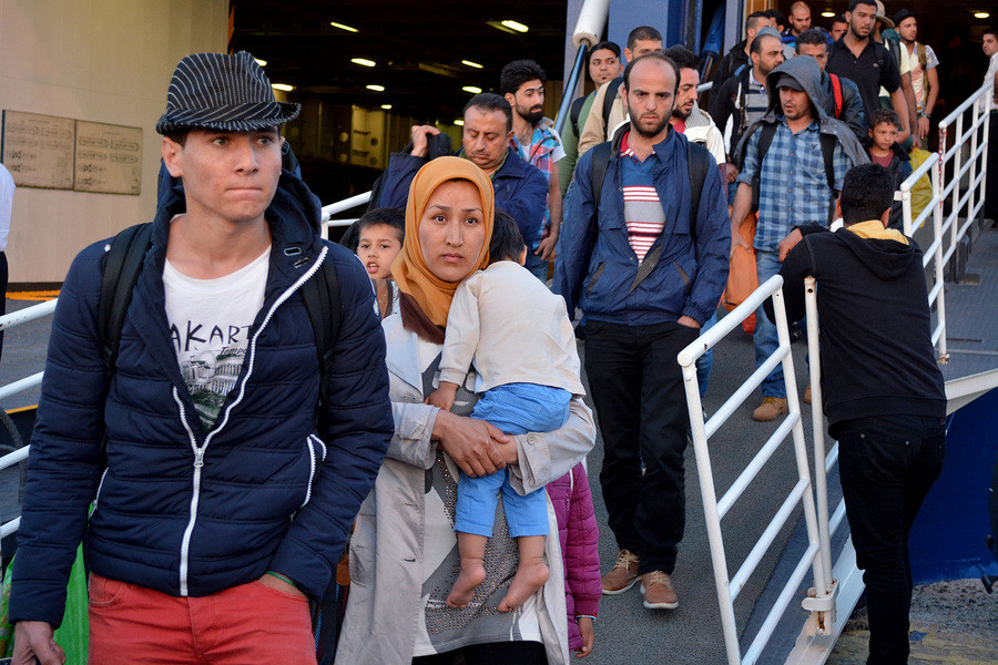 Τη μετεγκατάσταση 32.256 αιτούντων άσυλο από Ελλάδα και Ιταλία αποφάσισαν οι αρμόδιοι υπουργοί της Ε.Ε