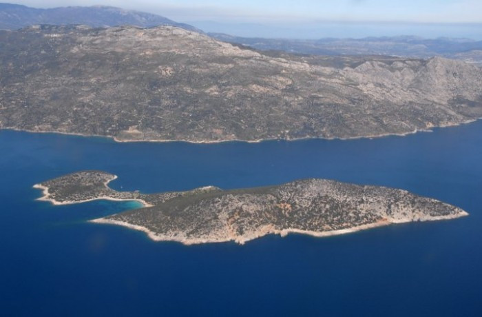 Γουόρεν Μπάφετ: Αποκυήματα φαντασίας τα περί αγοράς ελληνικού νησιού