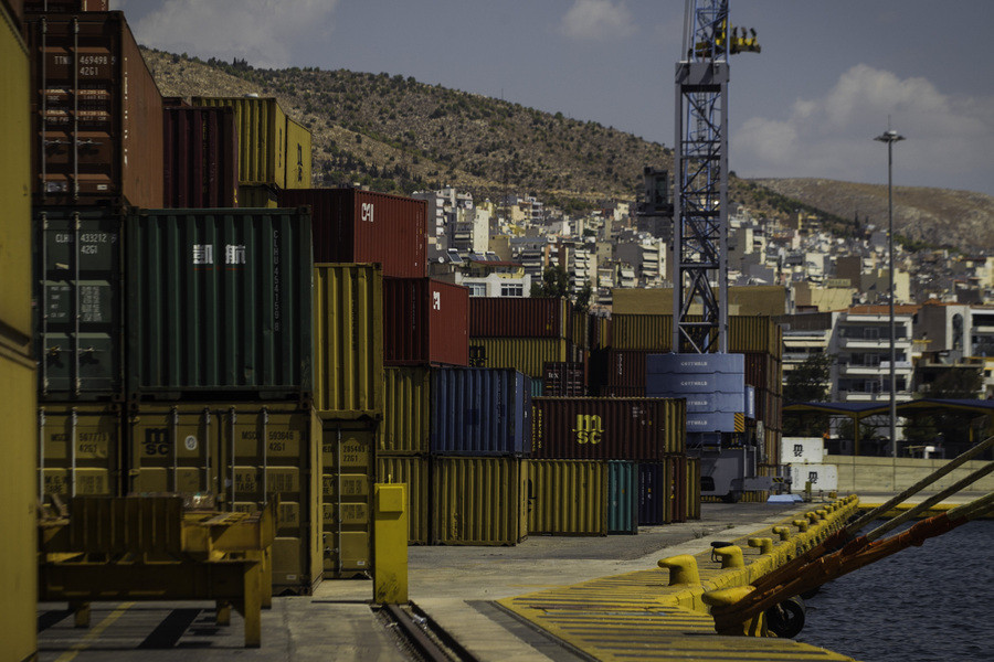 Δρίτσας: Το λιμάνι του Πειραιά δεν πρέπει να πωληθεί