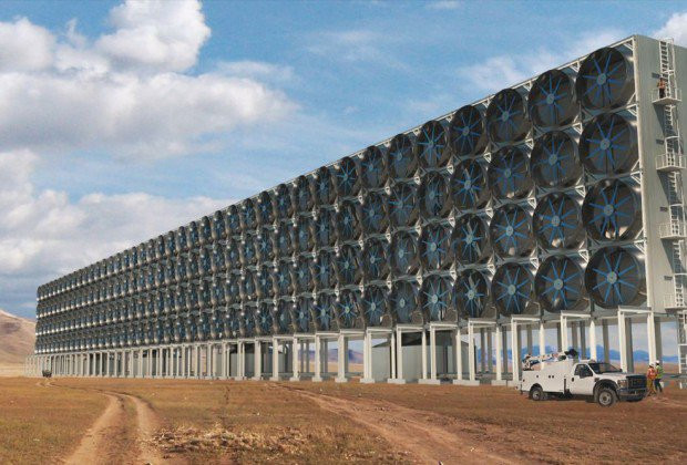 Τεράστιος τοίχος με ανεμιστήρες μετατρέπει διοξείδιο του άνθρακα σε καύσιμο