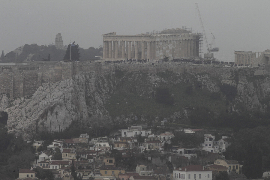 Κόκκινος συναγερμός για τα επίπεδα όζοντος στην Αθήνα