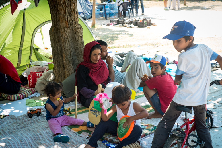 Την επόμενη εβδομάδα η μετεγκατάσταση των προσφύγων από το Πεδίον του Άρεως
