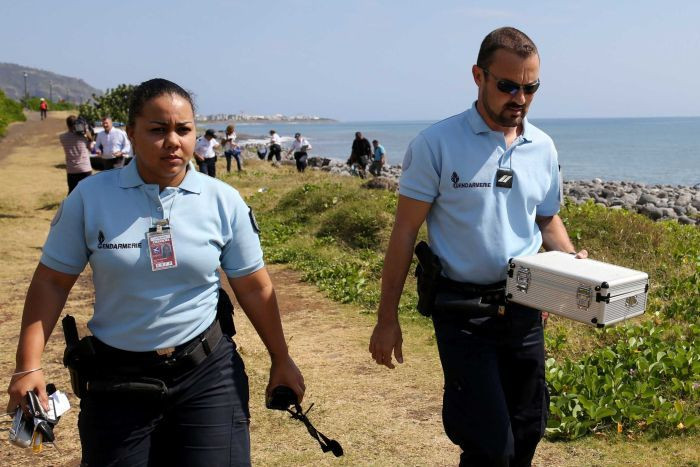 Μαλαισία: Τα συντρίμμια που βρέθηκαν στο νησί Ρεϊνιόν ανήκουν σε Boeing 777