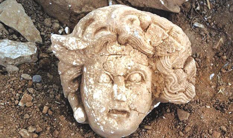 Τουρκία: Ανακαλύφθηκε μαρμάρινη κεφαλή της Μέδουσας