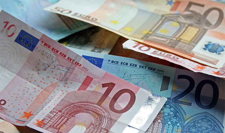 Υπ. Οικονομίας: Έρχονται διαγραφές οφειλών έως 20.000 ευρώ