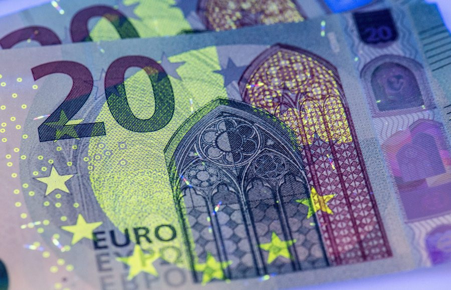 Bundesbank: Η ελληνική οικονομία θα βελτιωθεί σταδιακά λόγω του νέου προγράμματος