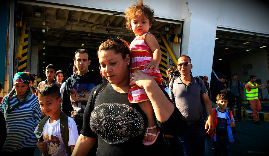 Στο Πειραιά και πάλι το «Ελ. Βενιζέλος» με 2.000 πρόσφυγες