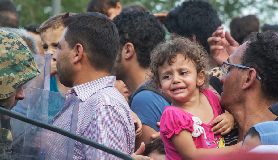 Περνούν σταδιακά τα σύνορα οι εγκλωβισμένοι της Ειδομένης – Υπό άθλιες συνθήκες όσοι μένουν πίσω