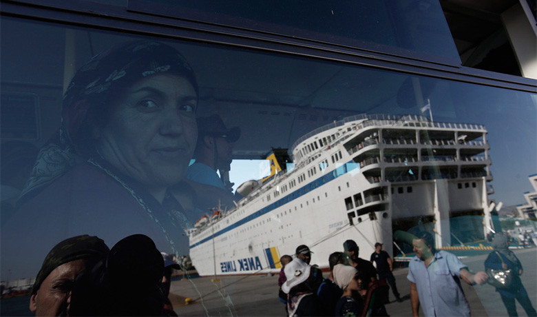 Στο λιμάνι του Πειραιά το «Ελευθέριος Βενιζέλος» με 2.500 πρόσφυγες