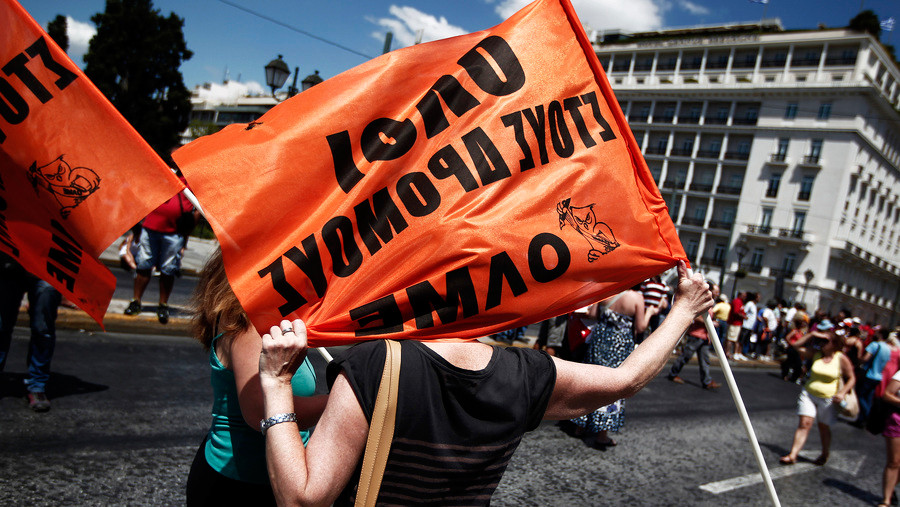 Σύγκρουση ΣΥΡΙΖΑ – ΝΔ για τα περί «άχρηστων» δημόσιων υπαλλήλων