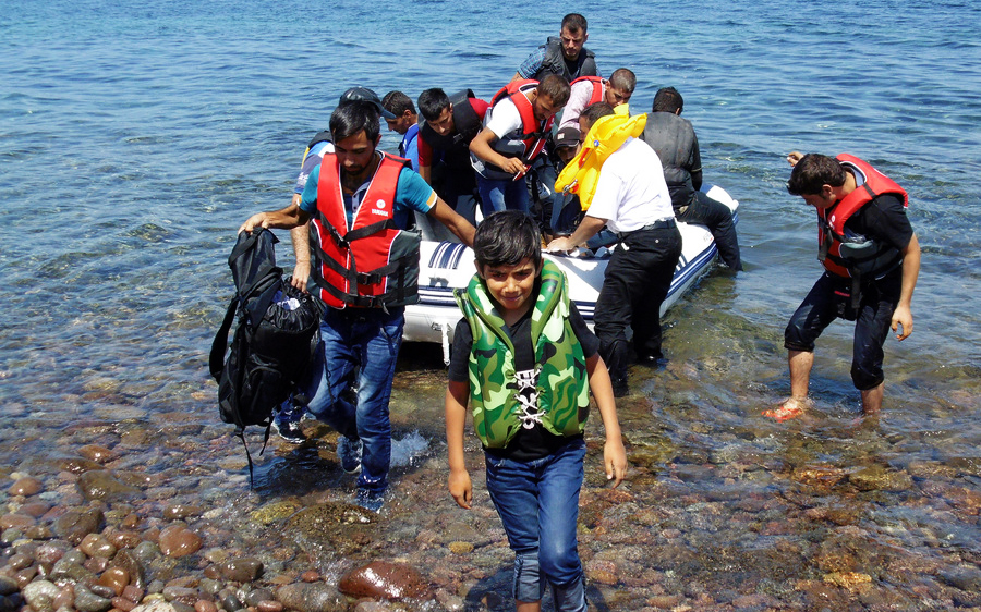 ΣΥΡΙΖΑ: Αυτά κάναμε για το προσφυγικό – «Τα του Καίσαρος τω Καίσαρι»