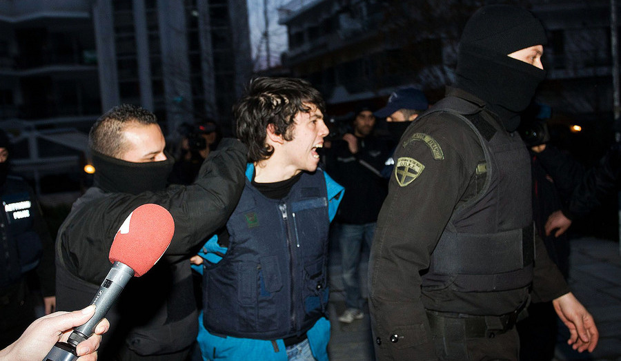 Κατάληψη από αντιεξουσιαστές στο ΤΕΙ Αθήνας για τον Νίκο Ρωμανό