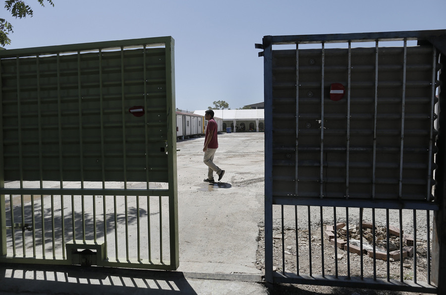 Με αντιδράσεις, ανοίγουν δύο νέα κέντρα προσφύγων σε Αττική και Θεσσαλονίκη