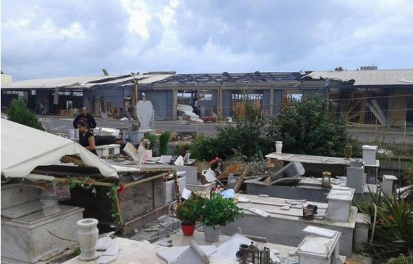 Λακωνία – Μεσσηνία: Ανεμοστρόβιλοι ξήλωσαν ακόμη και τάφους [ΦΩΤΟ+ΒΙΝΤΕΟ]