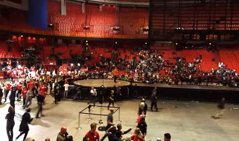 Ένοπλος σε συναυλία των U2: Πανικός και ακύρωση της συναυλίας στη Στοκχόλμη [Βίντεο]