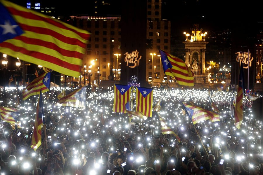 Οι εκλογές της ανεξαρτησίας στην Καταλονία δονούν την Ευρώπη