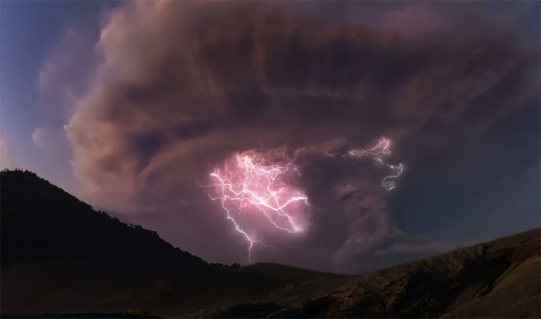 Εντυπωσιακό βίντεο από τη «βρώμικη καταιγίδα» στην Παταγονία